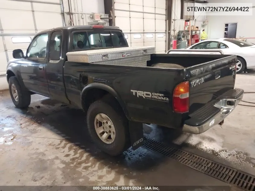 2000 Toyota Tacoma Base V6 VIN: 5TEWN72N7YZ694422 Lot: 38883625