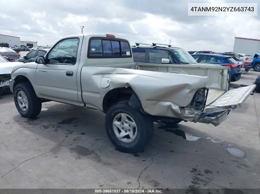 4TANM92N2YZ663743 2000 Toyota Tacoma Prerunner