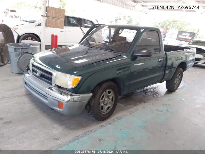 5TENL42N1YZ695744 2000 Toyota Tacoma