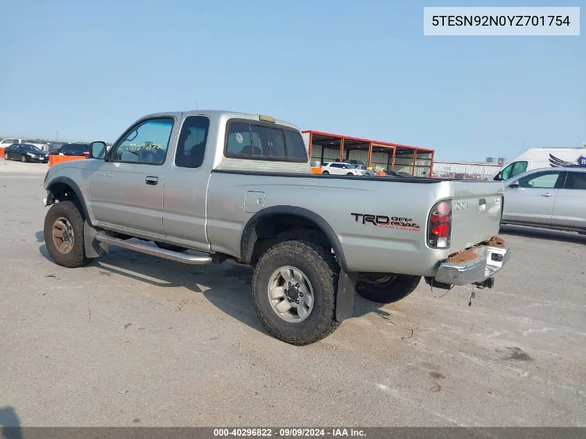 2000 Toyota Tacoma Prerunner V6 VIN: 5TESN92N0YZ701754 Lot: 40296822