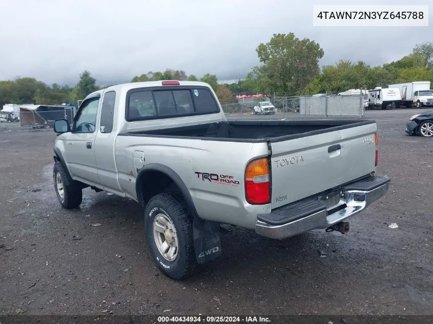 2000 Toyota Tacoma Base V6 VIN: 4TAWN72N3YZ645788 Lot: 40434934