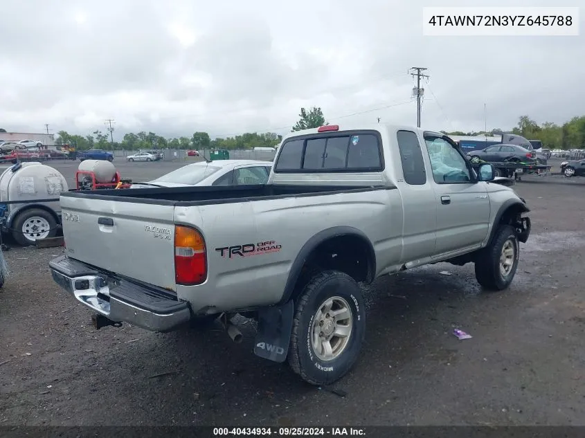 2000 Toyota Tacoma Base V6 VIN: 4TAWN72N3YZ645788 Lot: 40434934