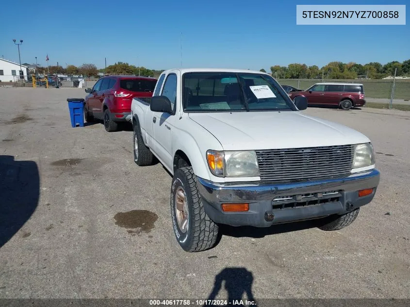 2000 Toyota Tacoma Xtracab Prerunner VIN: 5TESN92N7YZ700858 Lot: 40617758