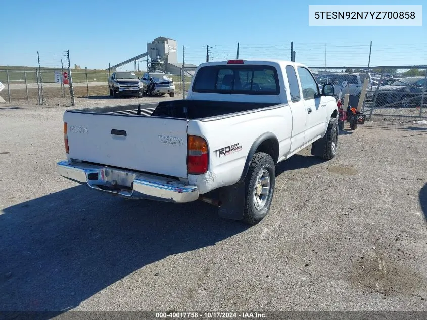 2000 Toyota Tacoma Xtracab Prerunner VIN: 5TESN92N7YZ700858 Lot: 40617758