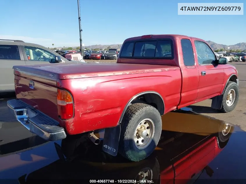 2000 Toyota Tacoma Base V6 VIN: 4TAWN72N9YZ609779 Lot: 40657748