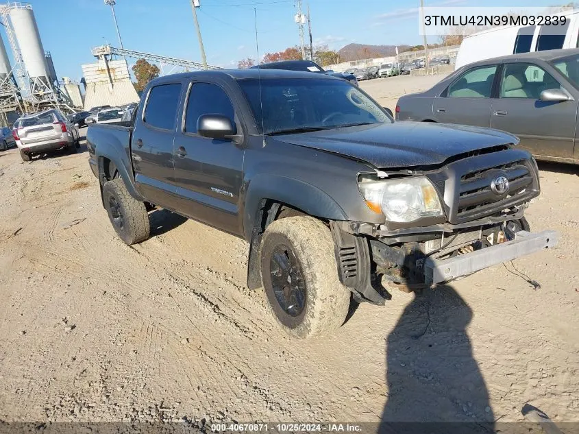 2009 Toyota Tacoma Base V6 VIN: 3TMLU42N39M032839 Lot: 40670871