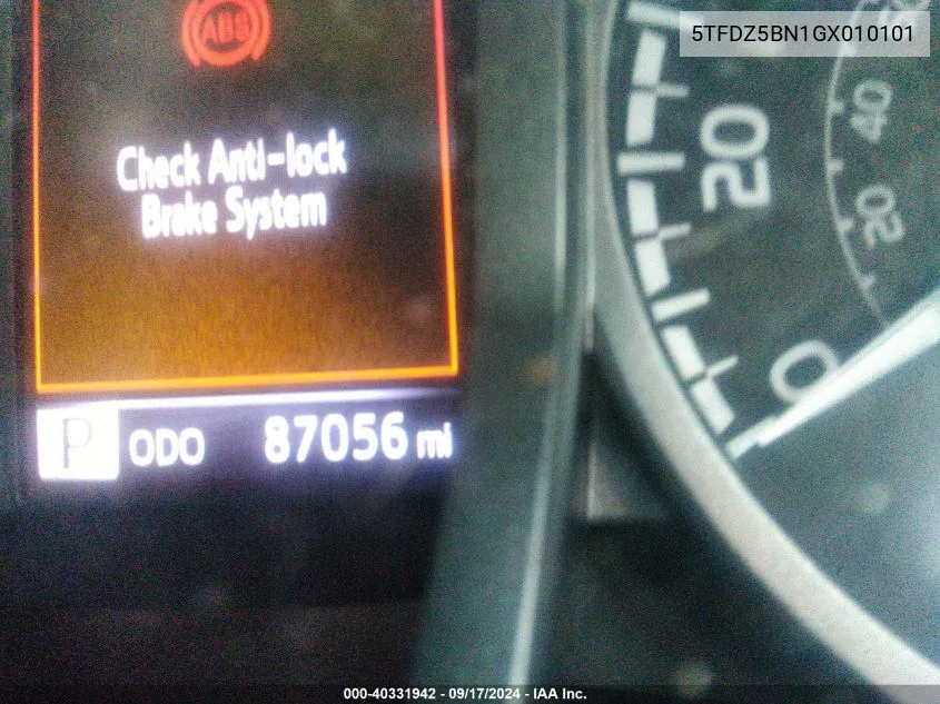 5TFDZ5BN1GX010101 2016 Toyota Tacoma Sr5