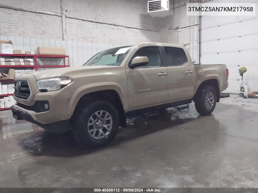 2019 Toyota Tacoma Sr5 V6 VIN: 3TMCZ5AN7KM217958 Lot: 40305112