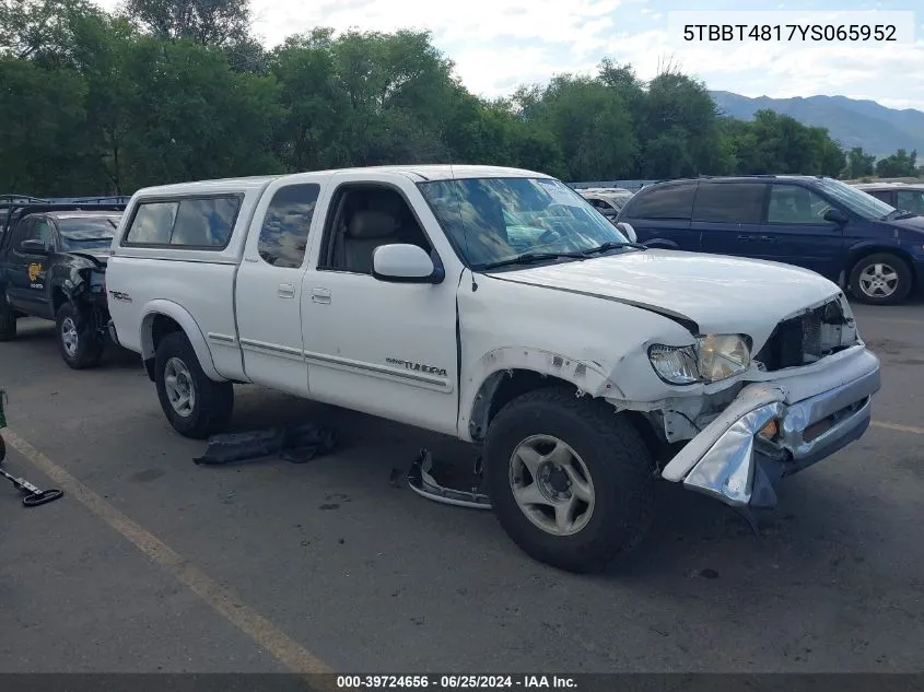 2000 Toyota Tundra Ltd V8 VIN: 5TBBT4817YS065952 Lot: 39724656