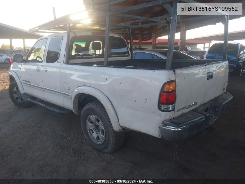 2000 Toyota Tundra Ltd V8 VIN: 5TBRT3816YS109562 Lot: 40385838