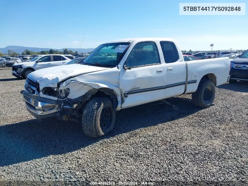 2000 Toyota Tundra Sr5 V8 VIN: 5TBBT4417YS092848 Lot: 40392518