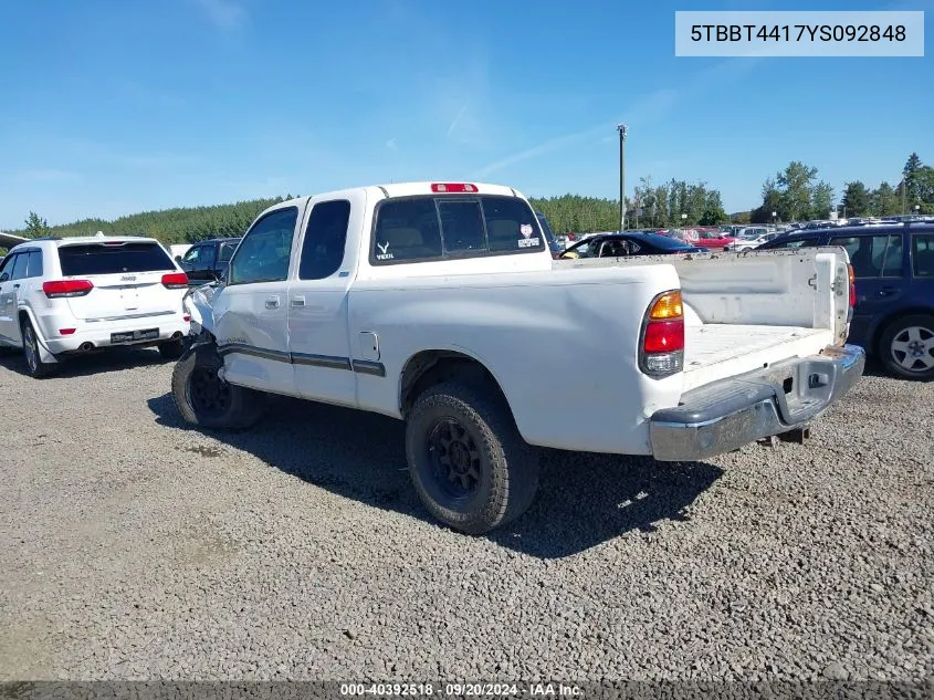 2000 Toyota Tundra Sr5 V8 VIN: 5TBBT4417YS092848 Lot: 40392518