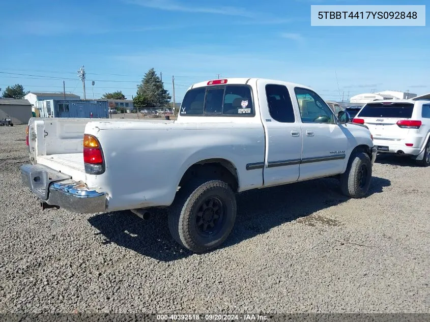 2000 Toyota Tundra Sr5 V8 VIN: 5TBBT4417YS092848 Lot: 40392518