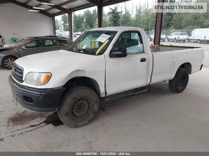 5TBJN3217YS086258 2000 Toyota Tundra