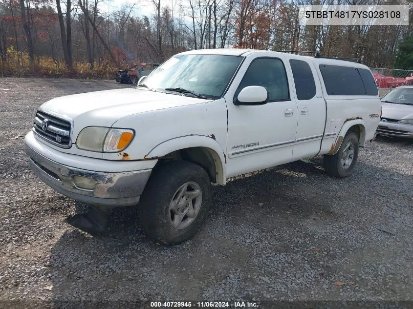 2000 Toyota Tundra Ltd V8 VIN: 5TBBT4817YS028108 Lot: 40729945