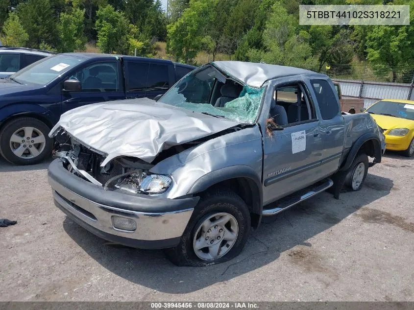 2002 Toyota Tundra Sr5 V8 VIN: 5TBBT44102S318221 Lot: 39945456