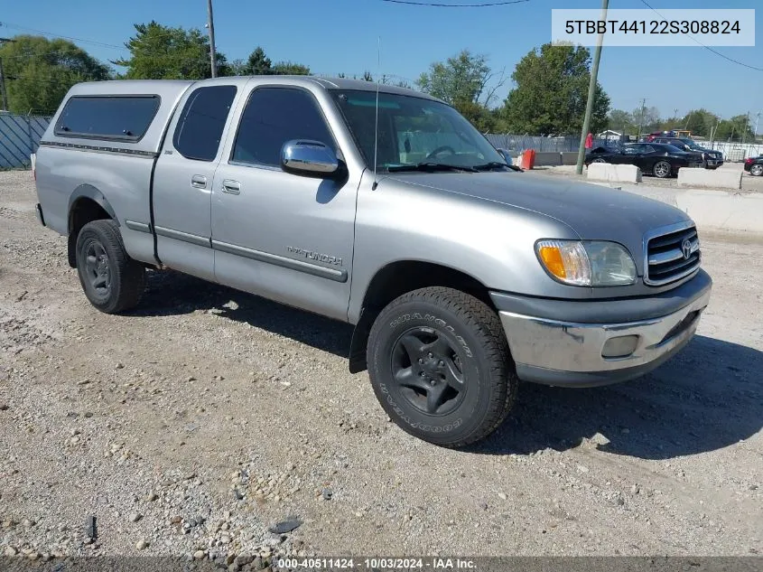 2002 Toyota Tundra Sr5 V8 VIN: 5TBBT44122S308824 Lot: 40511424