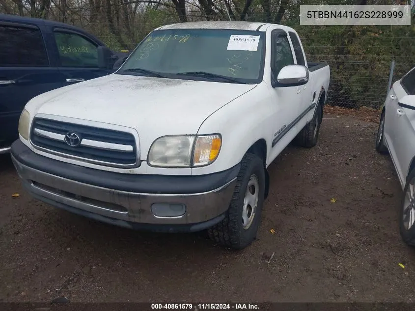 2002 Toyota Tundra Sr5 VIN: 5TBBN44162S228999 Lot: 40861579