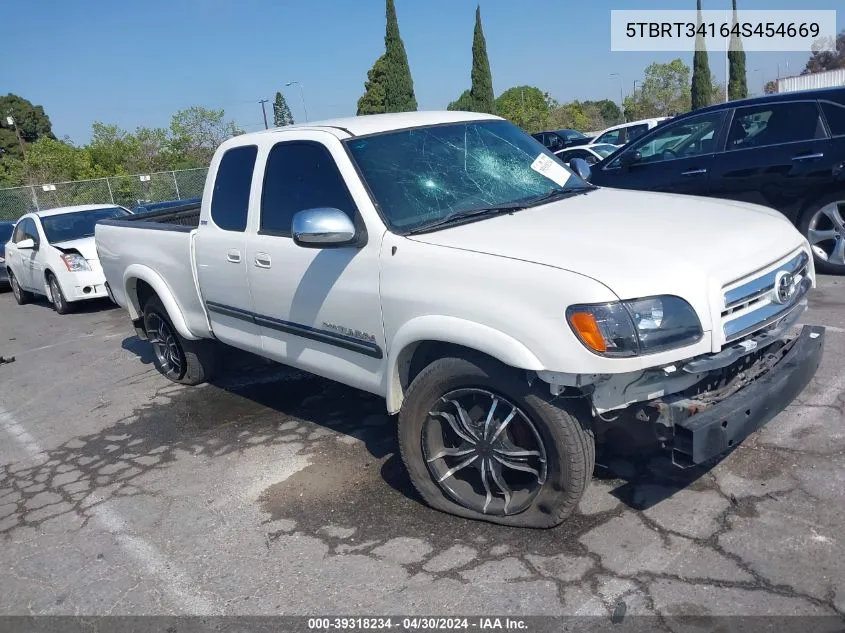 2004 Toyota Tundra Sr5 V8 VIN: 5TBRT34164S454669 Lot: 39318234