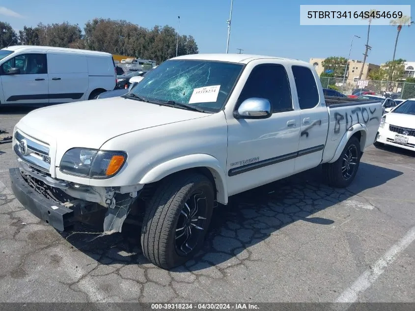 2004 Toyota Tundra Sr5 V8 VIN: 5TBRT34164S454669 Lot: 39318234