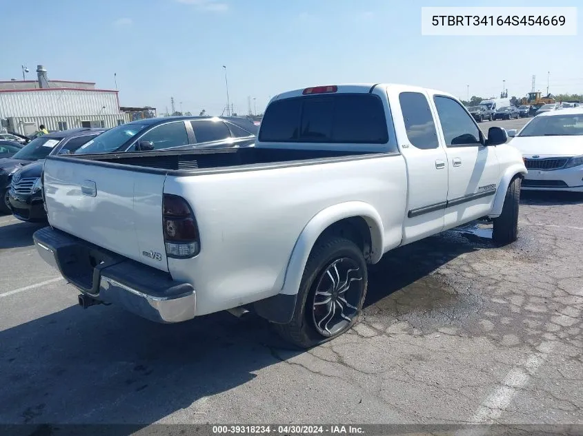 2004 Toyota Tundra Sr5 V8 VIN: 5TBRT34164S454669 Lot: 39318234