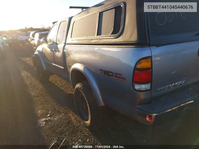 2004 Toyota Tundra Sr5 V8 VIN: 5TBBT44104S440676 Lot: 40726080