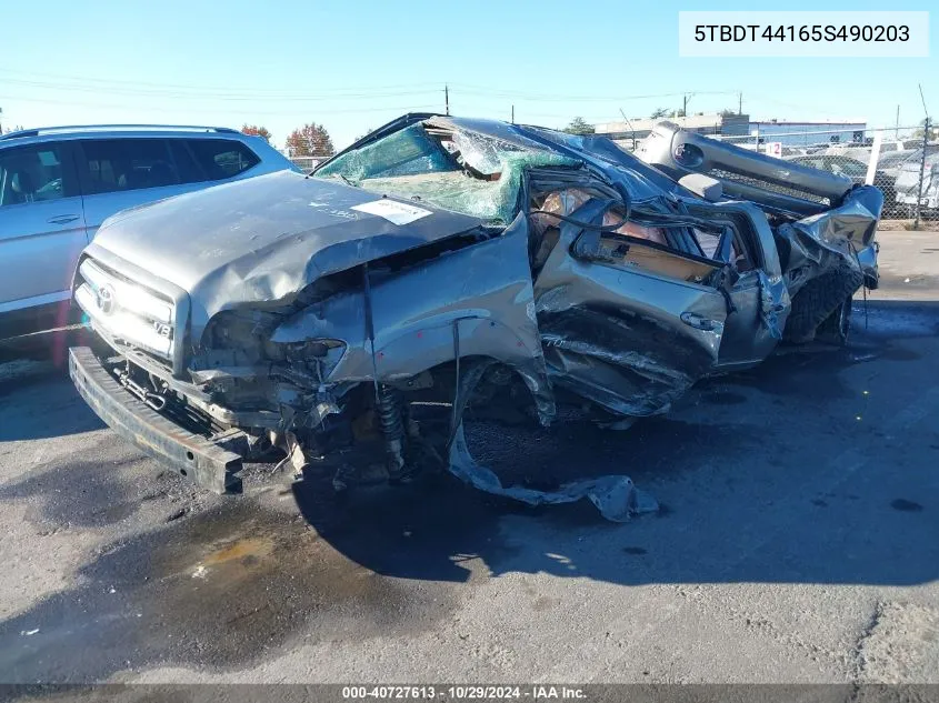 2005 Toyota Tundra Sr5 V8 VIN: 5TBDT44165S490203 Lot: 40727613