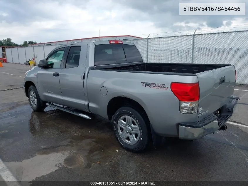 2007 Toyota Tundra Sr5 5.7L V8 VIN: 5TBBV54167S454456 Lot: 40131351