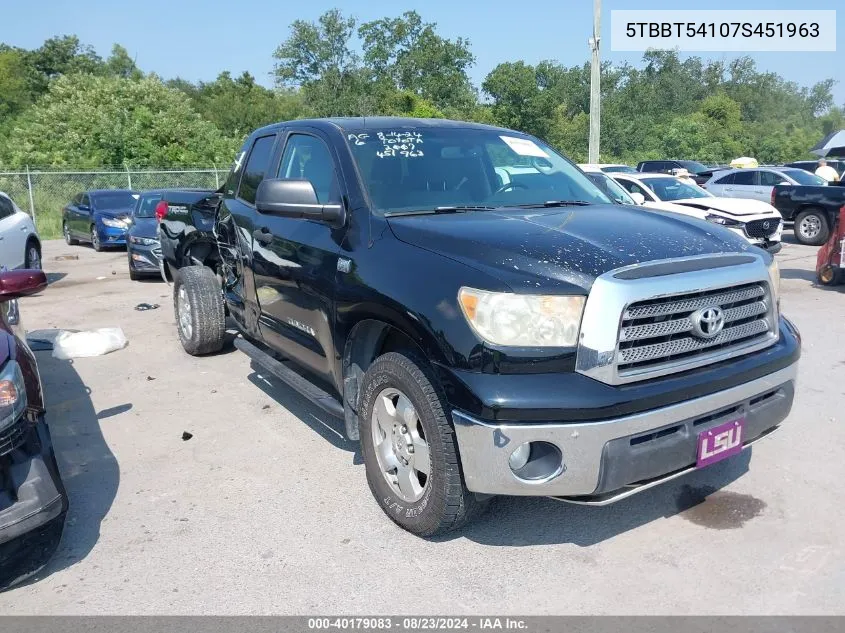 2007 Toyota Tundra Sr5 4.7L V8 VIN: 5TBBT54107S451963 Lot: 40179083