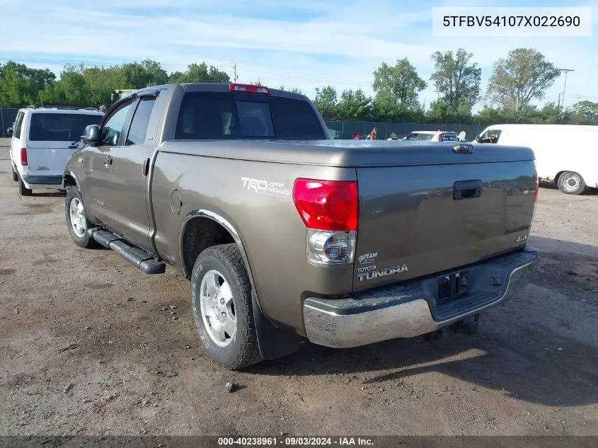 2007 Toyota Tundra Sr5 5.7L V8 VIN: 5TFBV54107X022690 Lot: 40238961