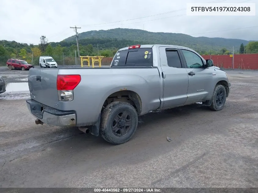 2007 Toyota Tundra Sr5 5.7L V8 VIN: 5TFBV54197X024308 Lot: 40443562