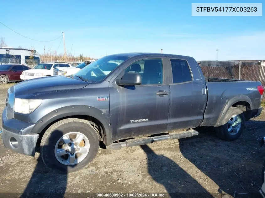 2007 Toyota Tundra Sr5 5.7L V8 VIN: 5TFBV54177X003263 Lot: 40500962