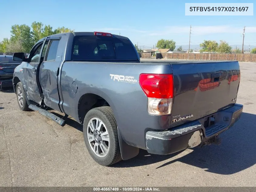 2007 Toyota Tundra Sr5 5.7L V8 VIN: 5TFBV54197X021697 Lot: 40557489