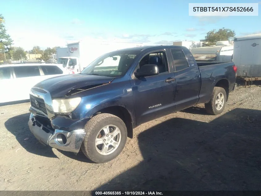 2007 Toyota Tundra Sr5 4.7L V8 VIN: 5TBBT541X7S452666 Lot: 40565385