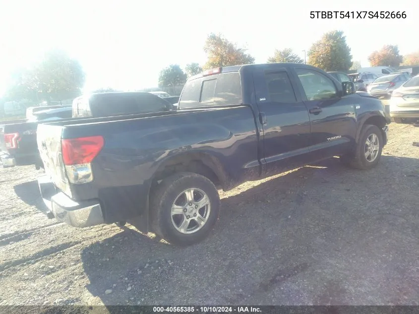 2007 Toyota Tundra Sr5 4.7L V8 VIN: 5TBBT541X7S452666 Lot: 40565385