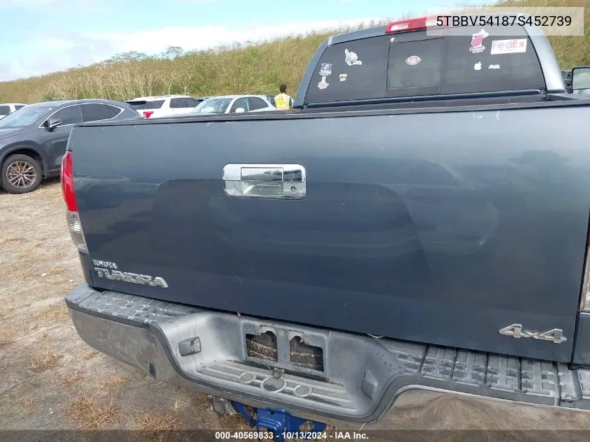 2007 Toyota Tundra Sr5 5.7L V8 VIN: 5TBBV54187S452739 Lot: 40569833