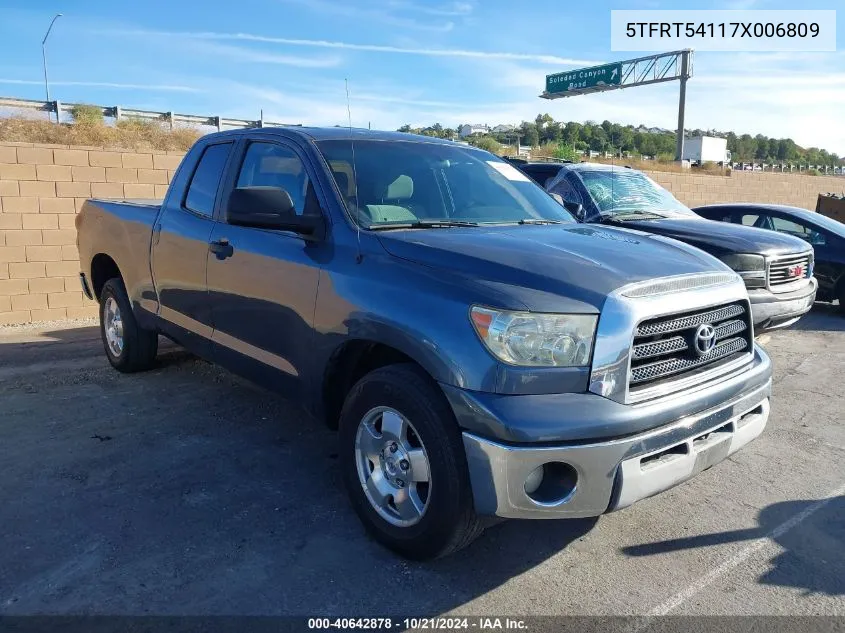 2007 Toyota Tundra Sr5 4.7L V8 VIN: 5TFRT54117X006809 Lot: 40642878