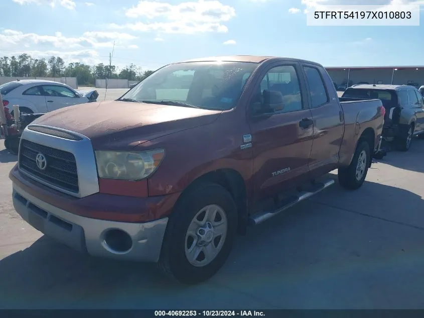 2007 Toyota Tundra Sr5 4.7L V8 VIN: 5TFRT54197X010803 Lot: 40692253