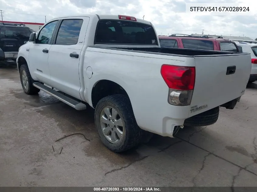 2007 Toyota Tundra Sr5 5.7L V8 VIN: 5TFDV54167X028924 Lot: 40720393