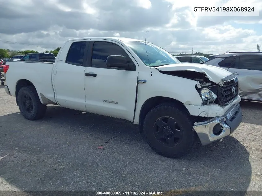 2008 Toyota Tundra Sr5 5.7L V8 VIN: 5TFRV54198X068924 Lot: 40850369