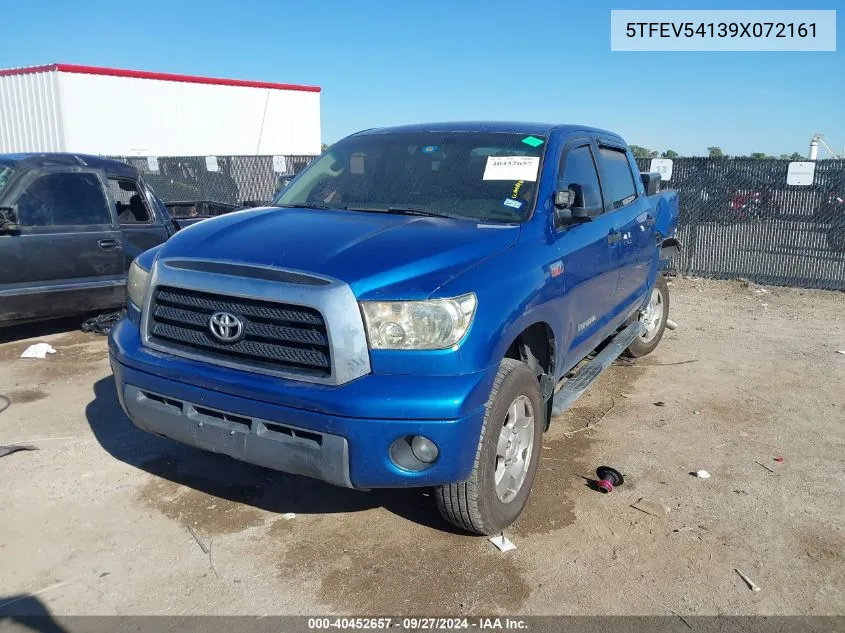 2009 Toyota Tundra Sr5 5.7L V8 VIN: 5TFEV54139X072161 Lot: 40452657