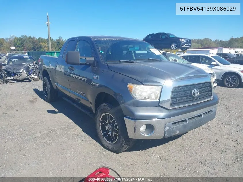 2009 Toyota Tundra Sr5 5.7L V8 VIN: 5TFBV54139X086029 Lot: 40568569