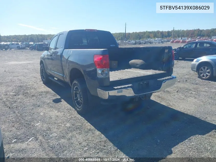 2009 Toyota Tundra Sr5 5.7L V8 VIN: 5TFBV54139X086029 Lot: 40568569