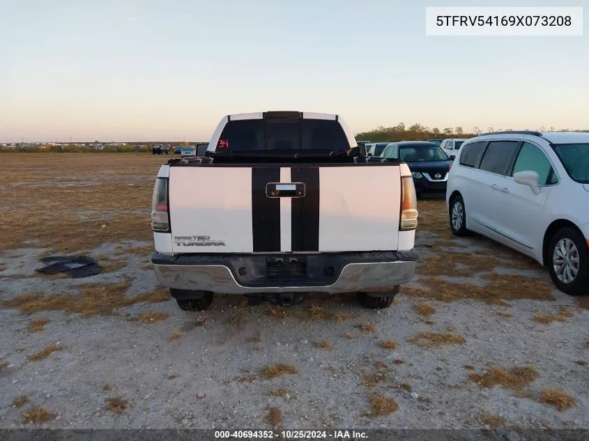 2009 Toyota Tundra Sr5 5.7L V8 VIN: 5TFRV54169X073208 Lot: 40694352