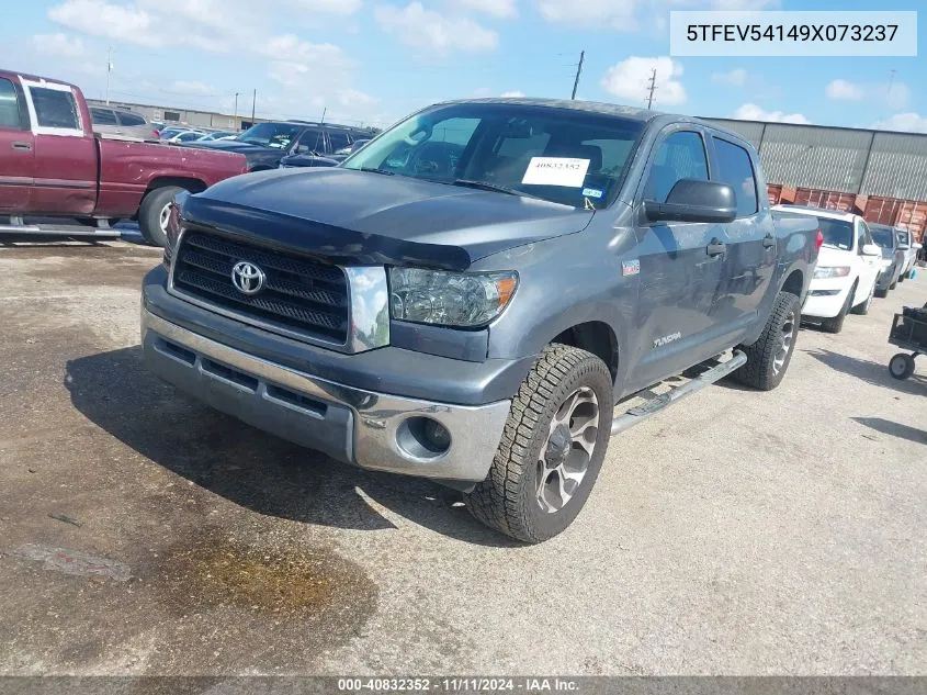 2009 Toyota Tundra Sr5 5.7L V8 VIN: 5TFEV54149X073237 Lot: 40832352