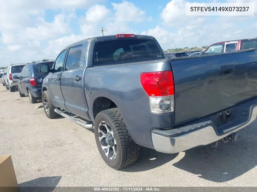 2009 Toyota Tundra Sr5 5.7L V8 VIN: 5TFEV54149X073237 Lot: 40832352