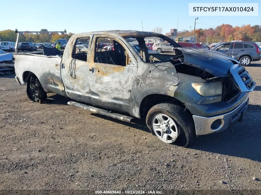 2010 Toyota Tundra Grade 5.7L V8 VIN: 5TFCY5F17AX010424 Lot: 40669640