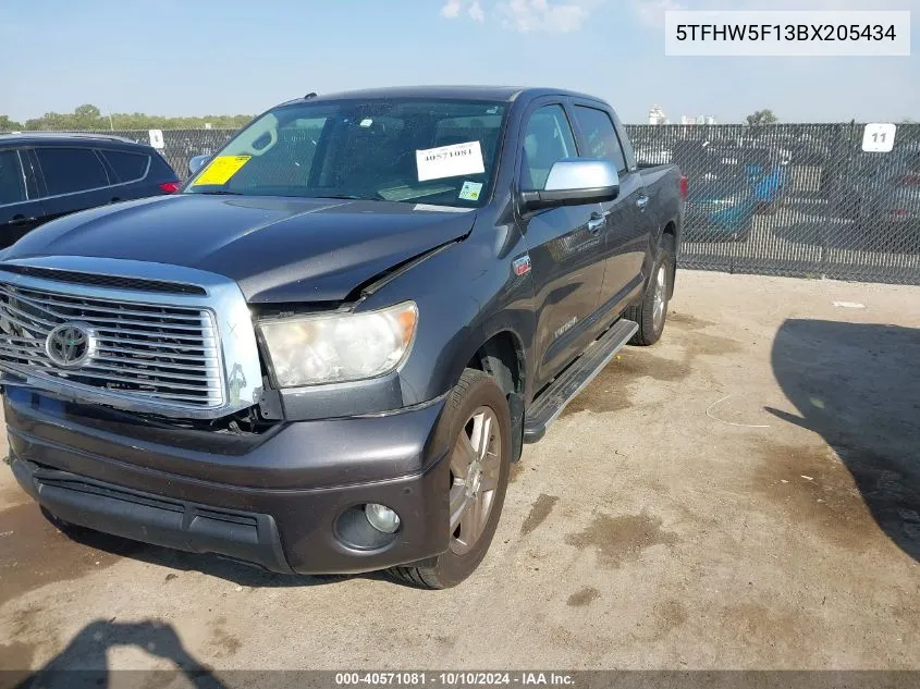 2011 Toyota Tundra Limited 5.7L V8 VIN: 5TFHW5F13BX205434 Lot: 40571081