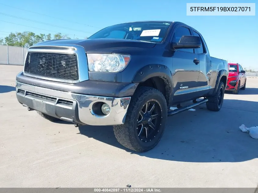 2011 Toyota Tundra Grade 4.6L V8 VIN: 5TFRM5F19BX027071 Lot: 40842897