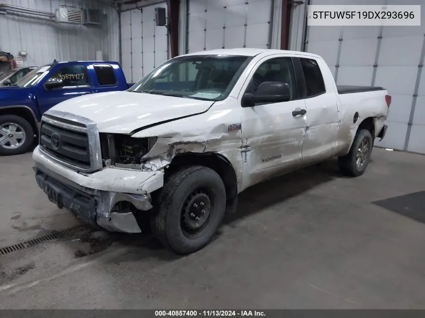 2013 Toyota Tundra Grade 5.7L V8 VIN: 5TFUW5F19DX293696 Lot: 40857400